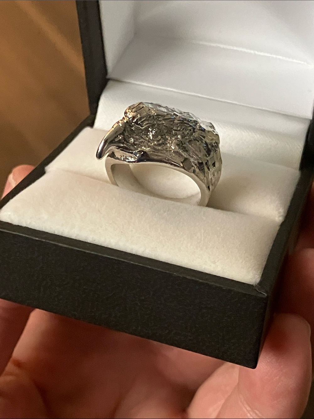 VANESSA MOONEY Realistic Eagle ring, Size 6